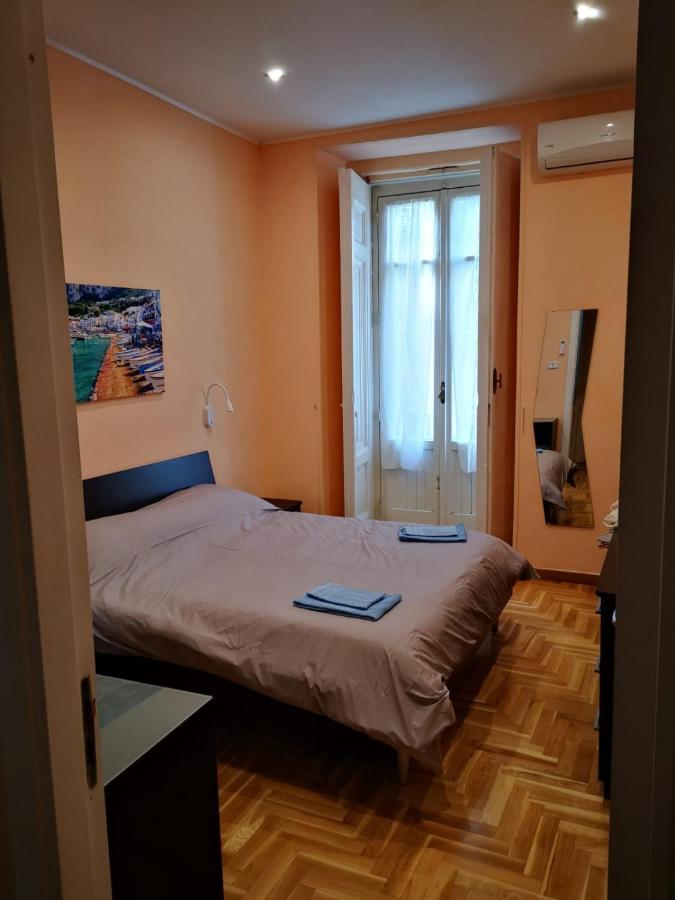 Casa Cupiello Via Chiaia - Casa Vacanze Ad Uso Esclusivo Napoli Eksteriør billede